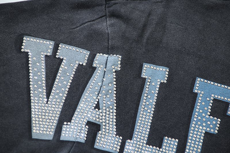 VALE USA Dreams Football Graphic T-Shirt — detail