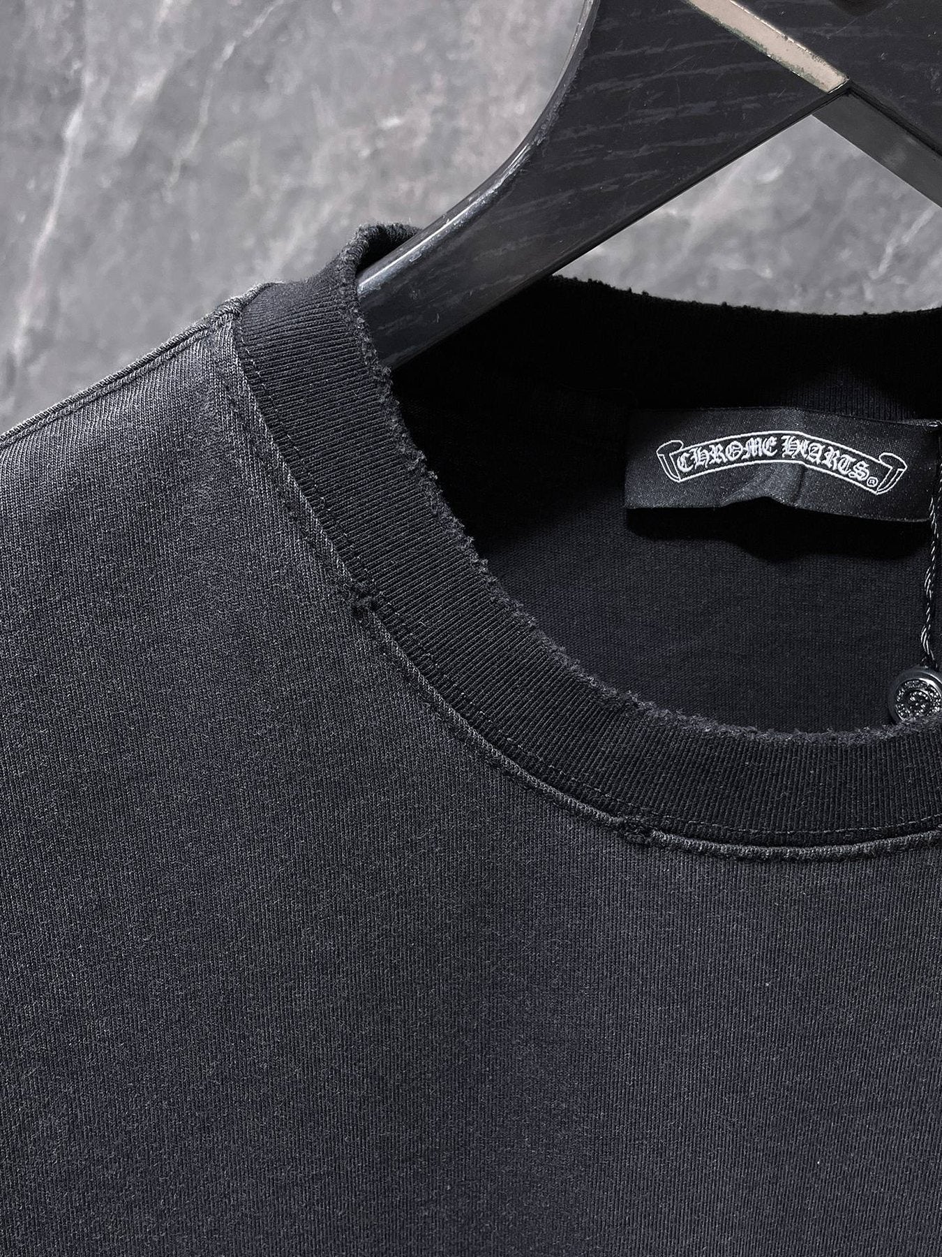 Chrome Hearts Colorful Horseshoe Cross Graphic T-Shirt — neck_label