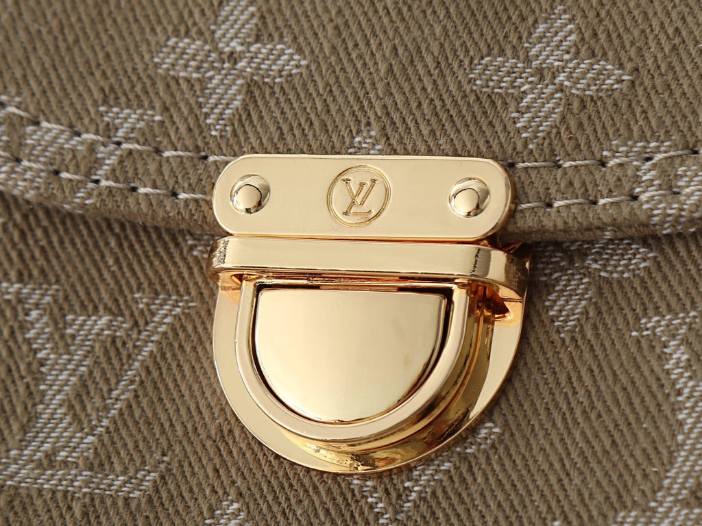 Louis Vuitton Monogram Twin-Pocket Denim Handbag — detail