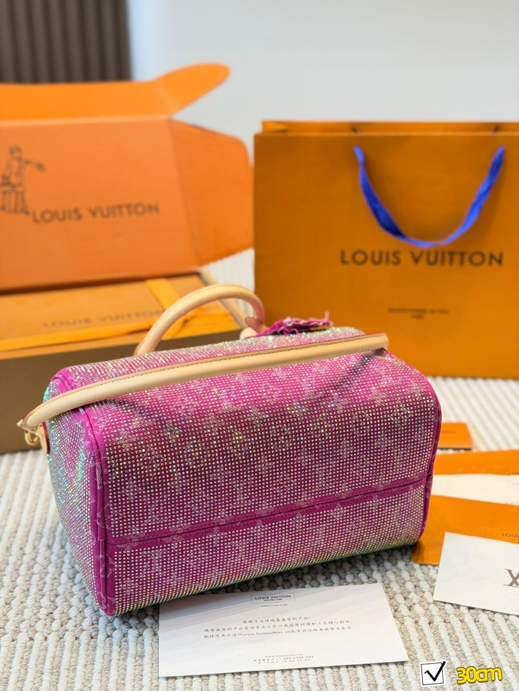 Louis Vuitton Speedy Top-Handle Shoulder Bag — detail