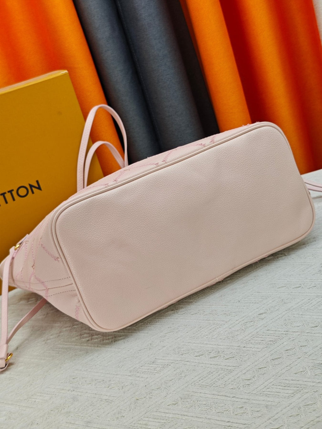 Louis Vuitton Neverfull Pink Lattice Tote — detail