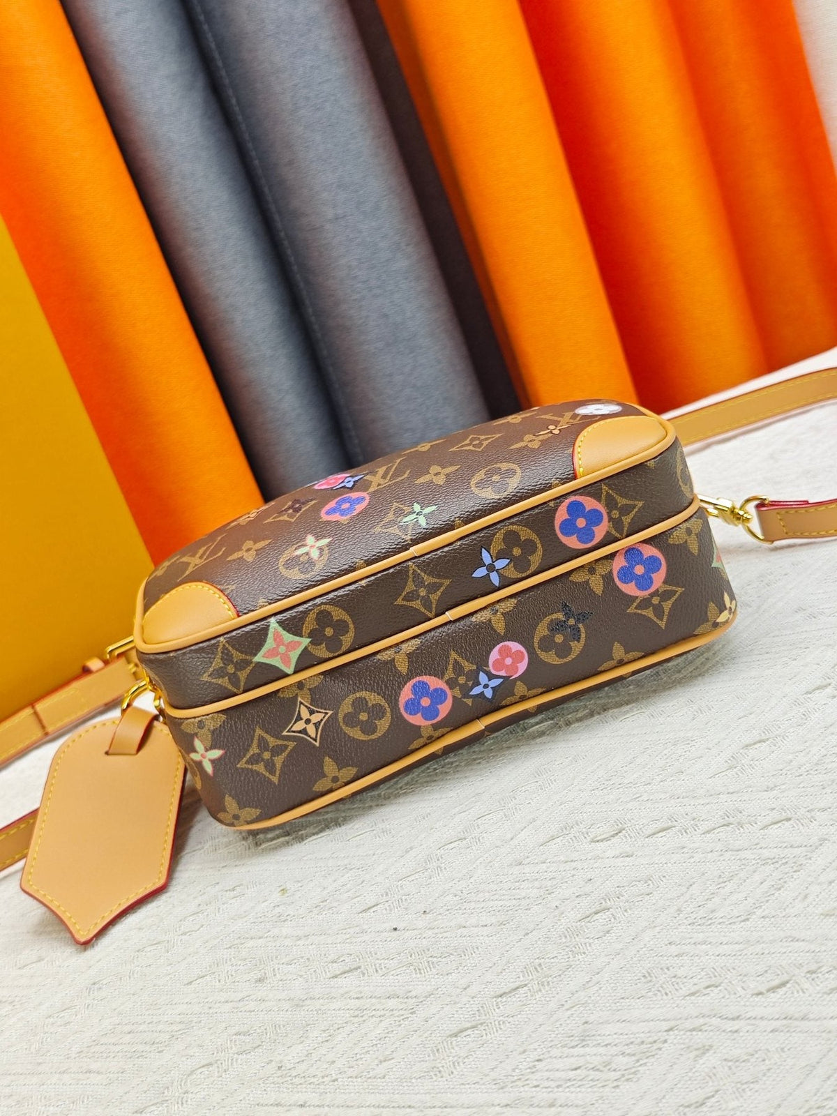 Louis Vuitton Nil Multicolor Monogram Crossbody Bag — detail