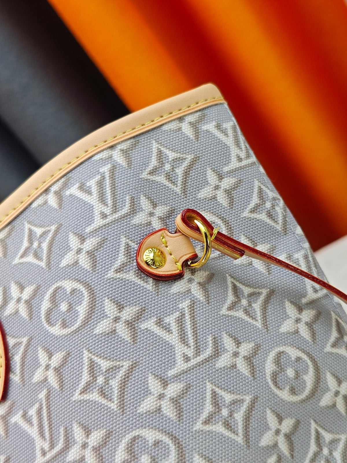 Louis Vuitton Neverfull Monogram Denim Tote — detail