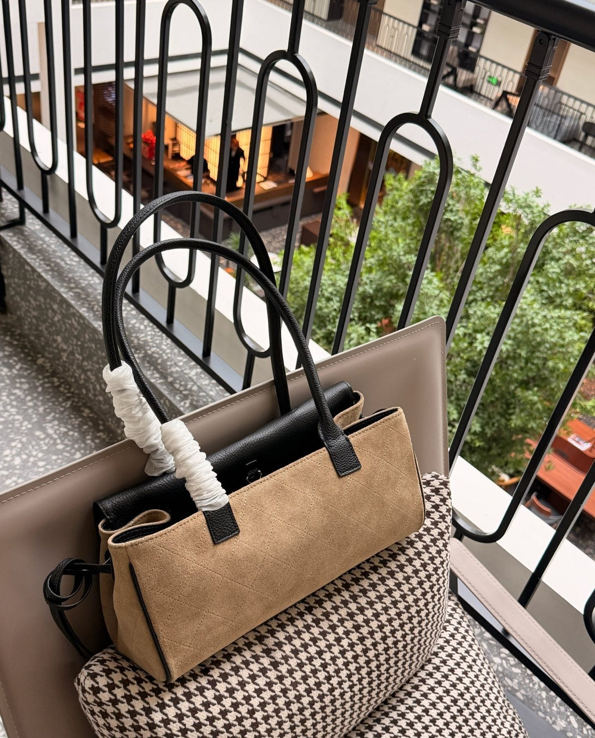 Chanel Contrast-Flap Baguette Shoulder Bag — back