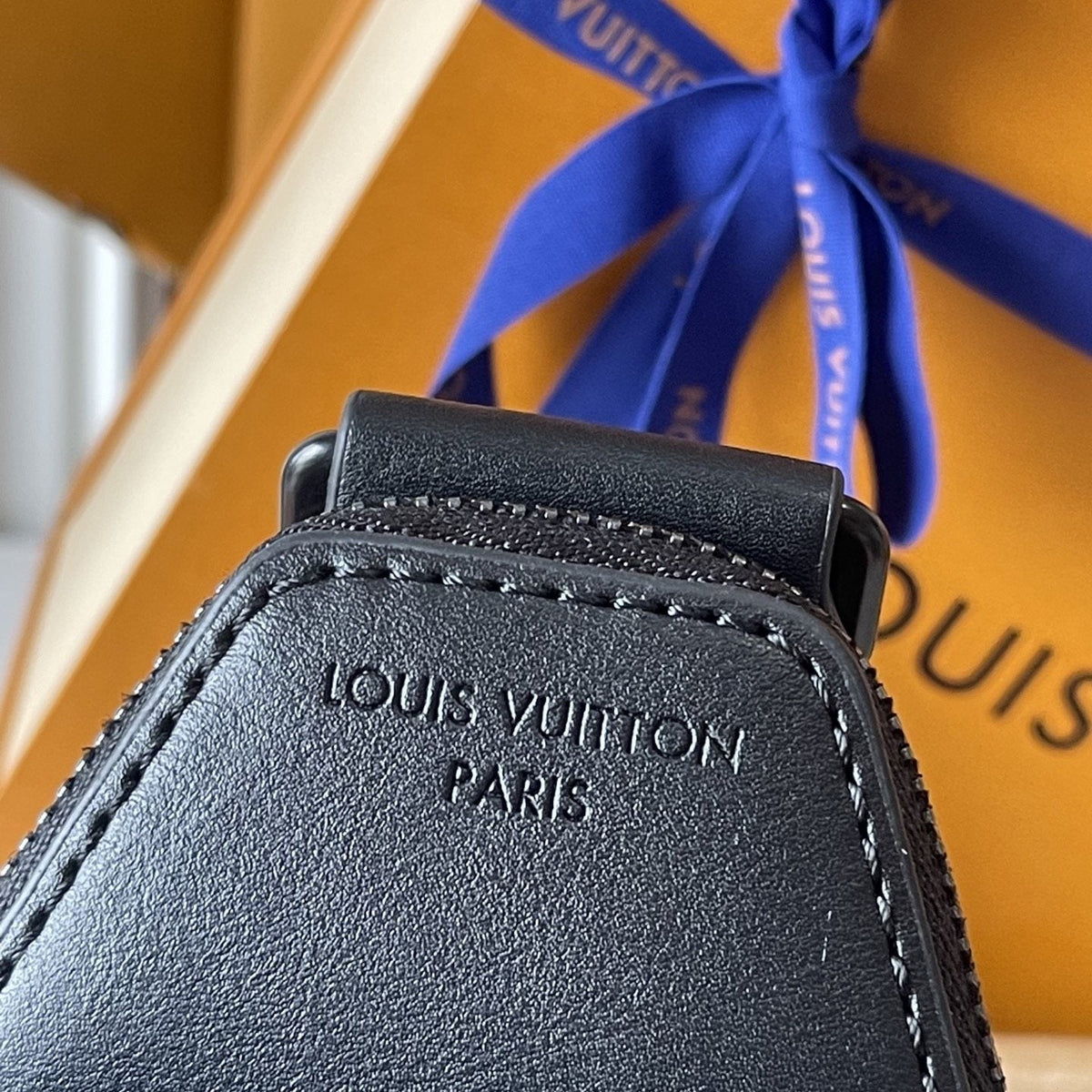 Louis Vuitton Avenue Sling Bag PM in Black Embossed Leather — detail