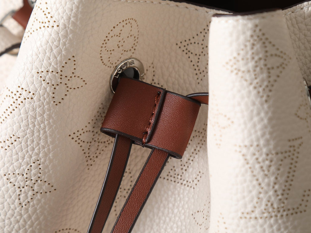 Louis Vuitton Muria Braided-Handle Bucket Bag — detail