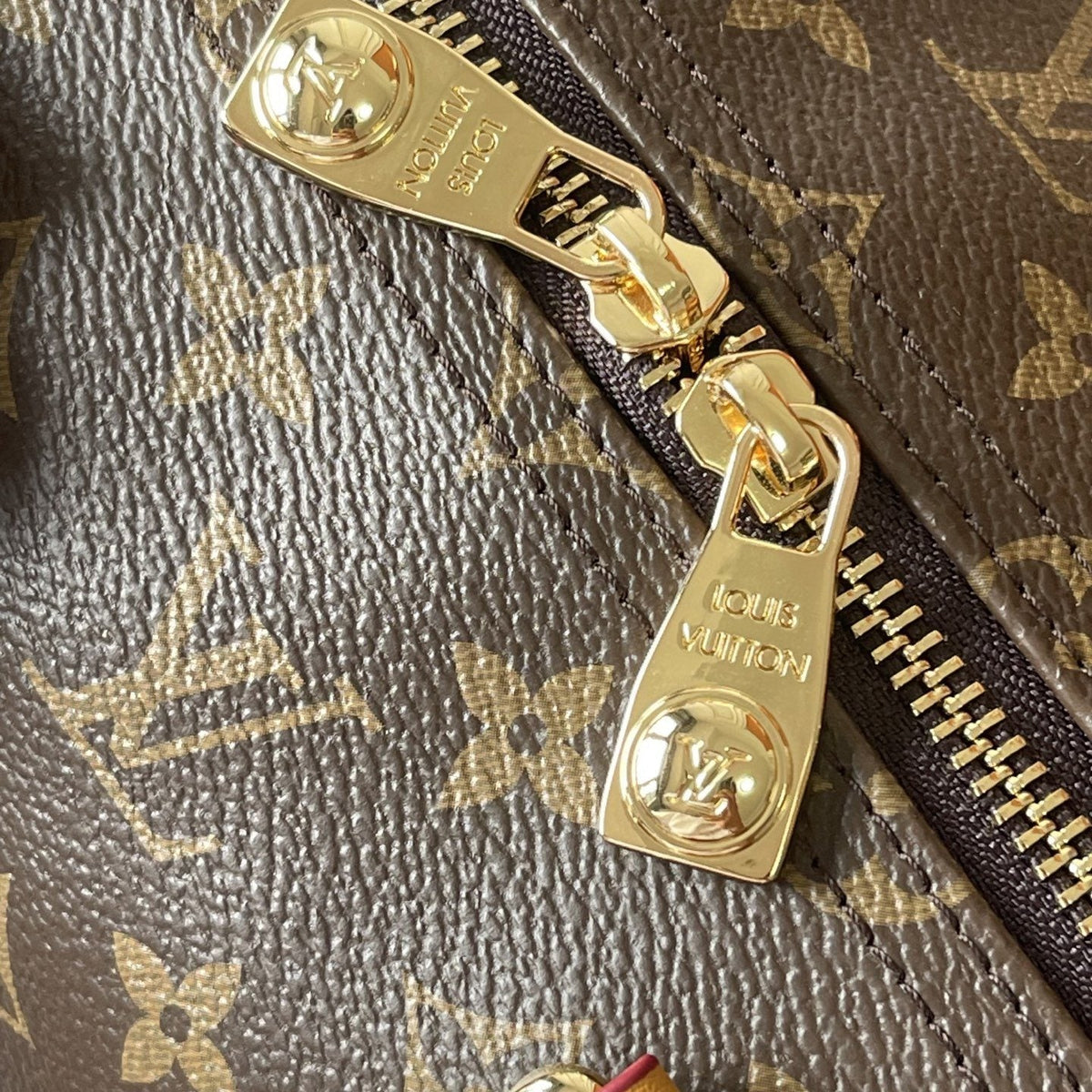 Louis Vuitton Keepa Bandouière Monogram Duffel Bag — detail