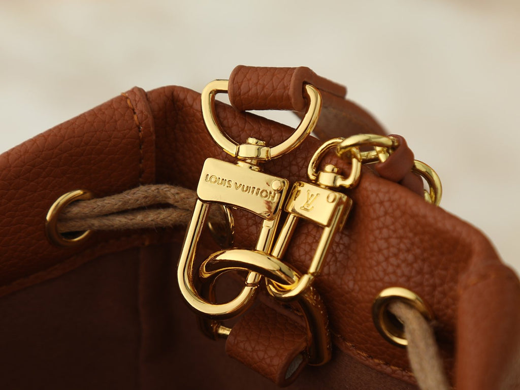 Louis Vuitton Noé Trunk Drawstring Bucket Bag — detail