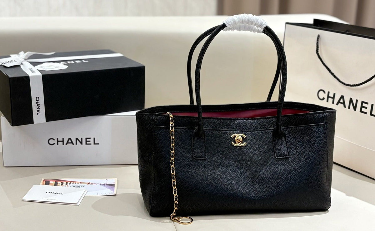 Chanel Cerf Textured Tote Bag — front