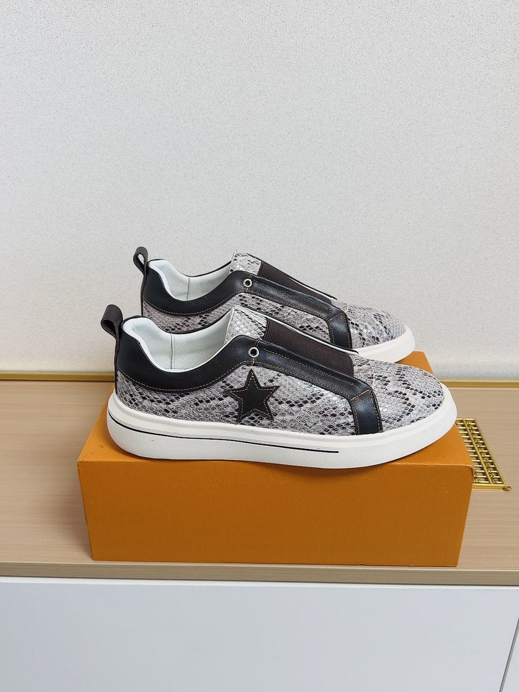 Louis Vuitton Star-Accent Low-Top Sneakers — side