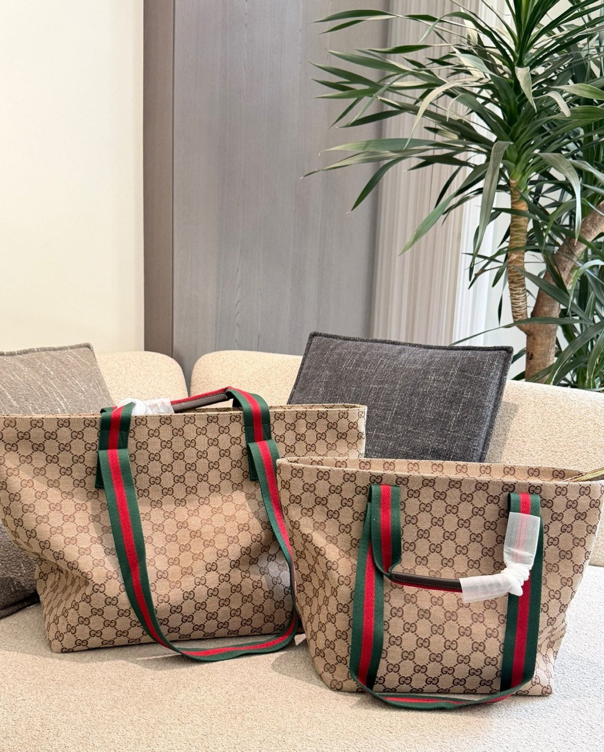 Gucci Giglio GG Monogram Tote Bag — hero