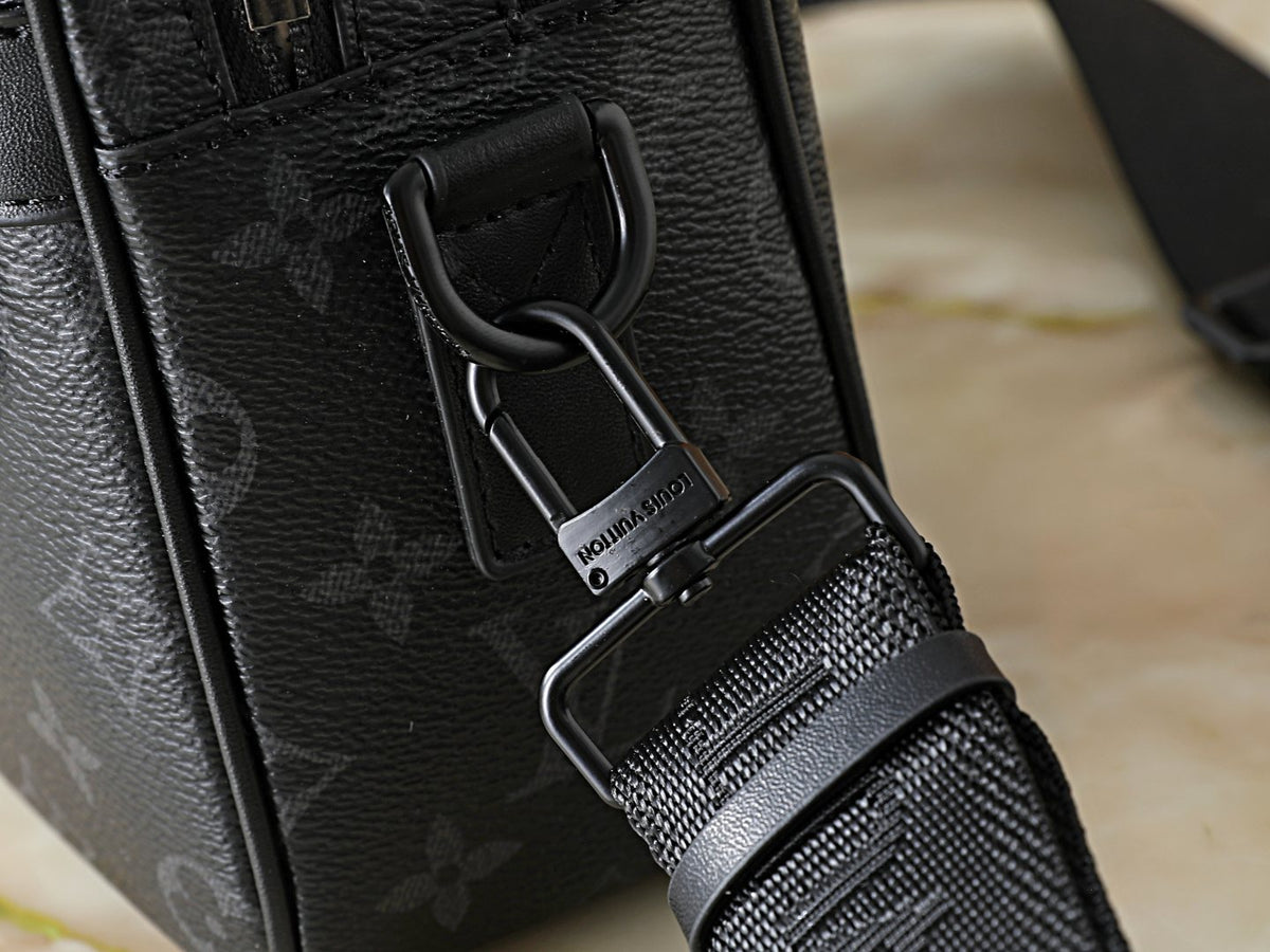 Louis Vuitton Alpha Monogram Messenger Bag — detail