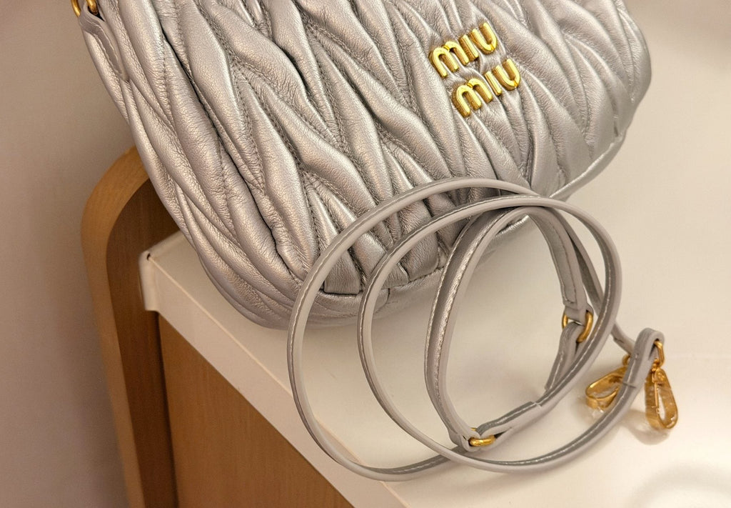 Miu Miu Wander Gathered Top Handle Bag — detail