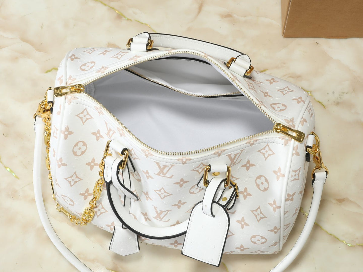 Louis Vuitton Speedy Soft Bandoulière Monogram Bag — detail