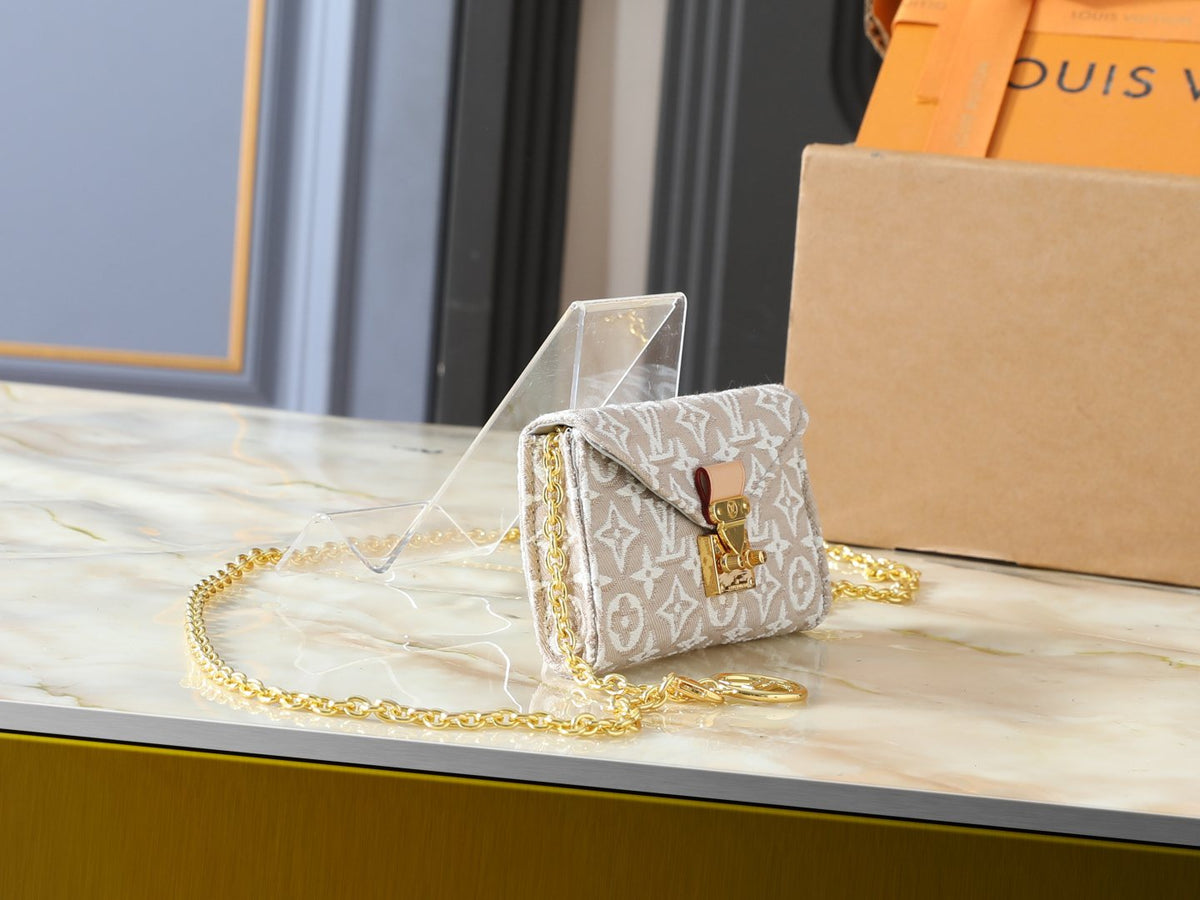 Louis Vuitton Pouch Metis Monogram Chain-Strap Pouch — side