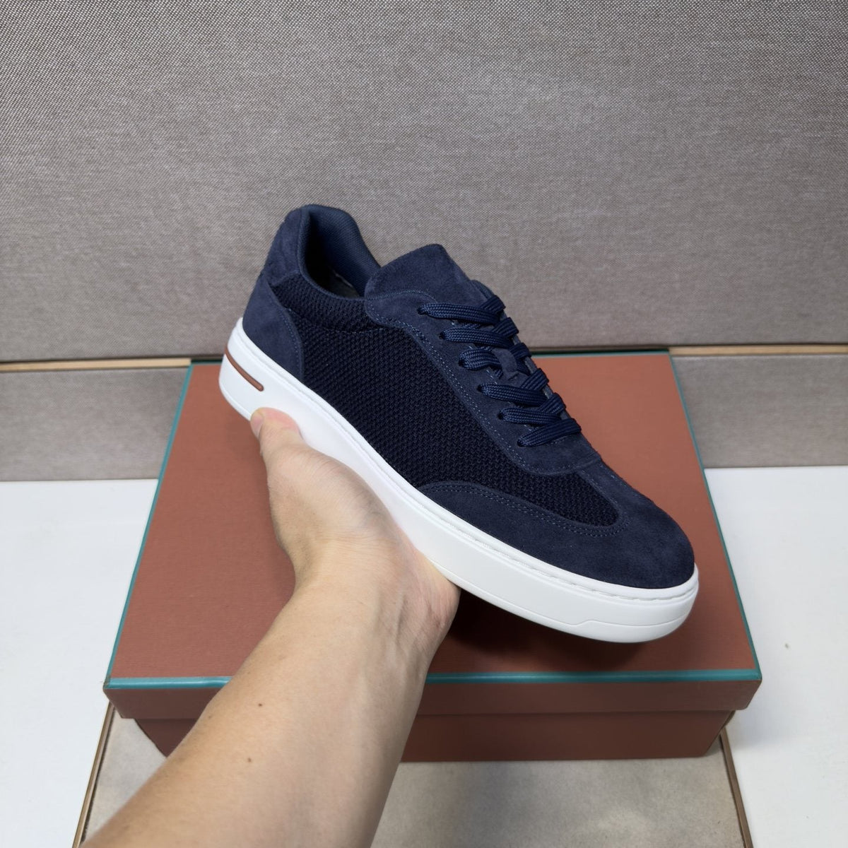 Men's Paneled Low-Top Sneakers — model