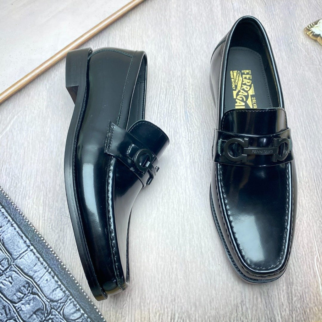 Ferragamo Black Metal-Accent Slip-On Loafers — side