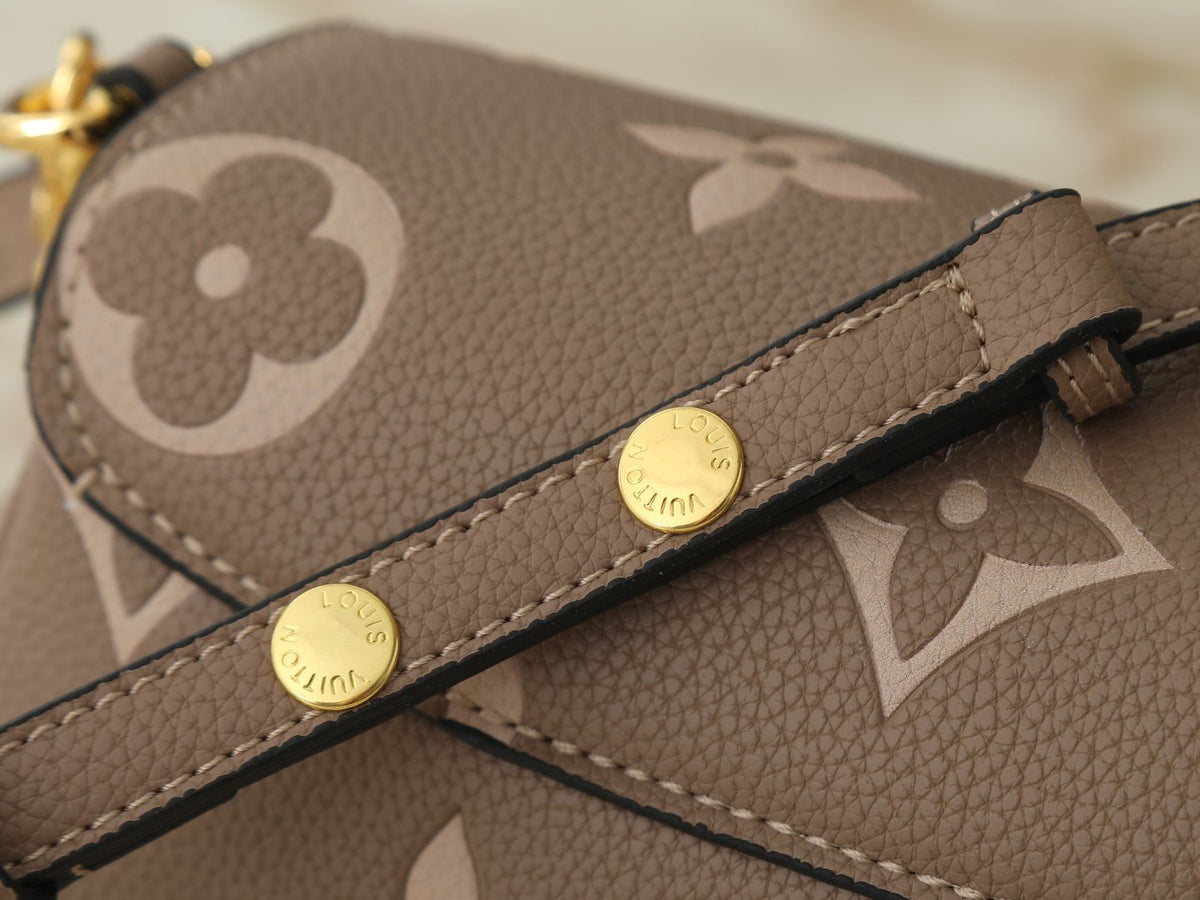 Louis Vuitton Favorite Monogram Empreinte Shoulder Bag — detail