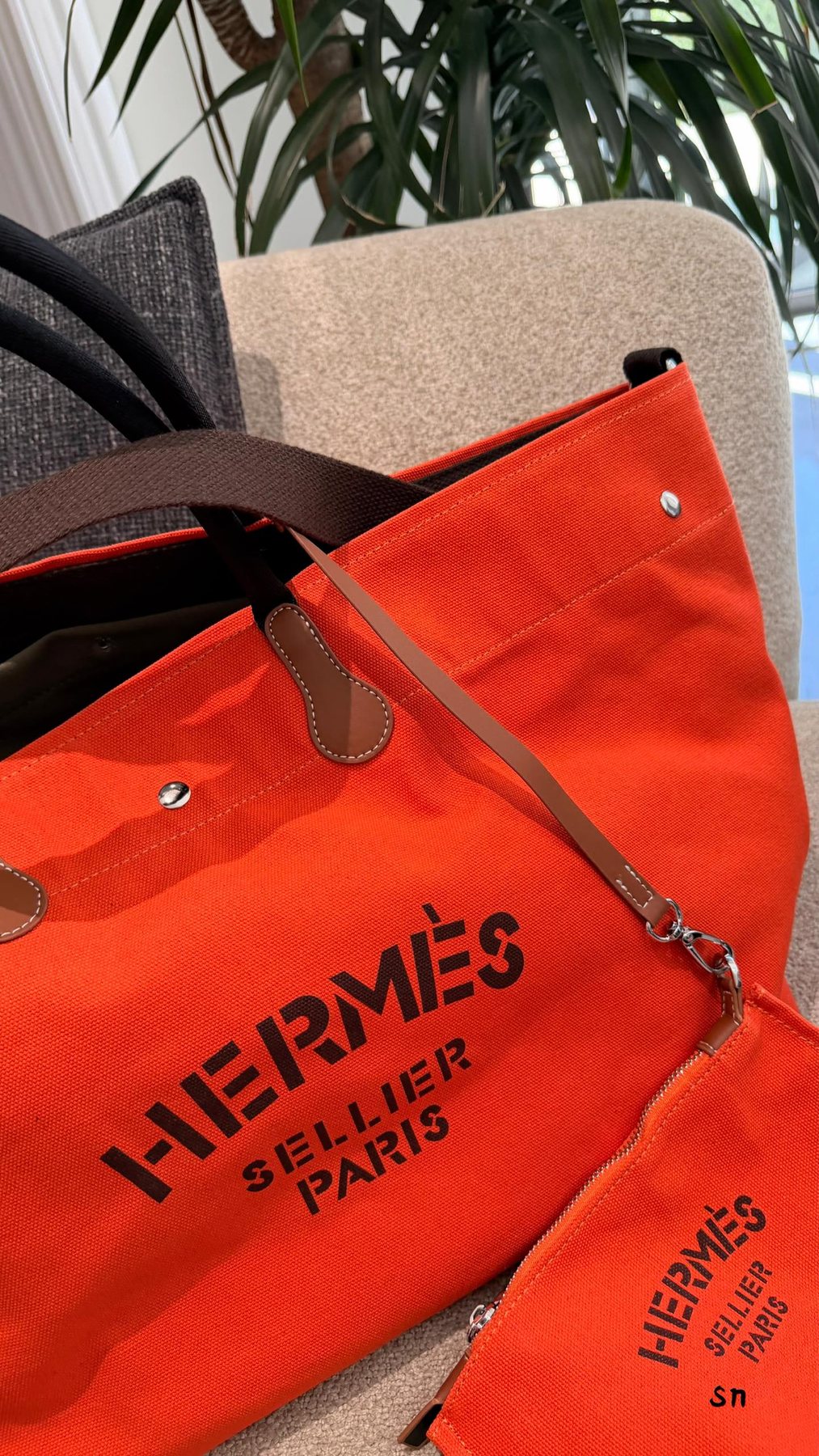 Hermès Lettered Canvas Tote with Matching Pouch — detail