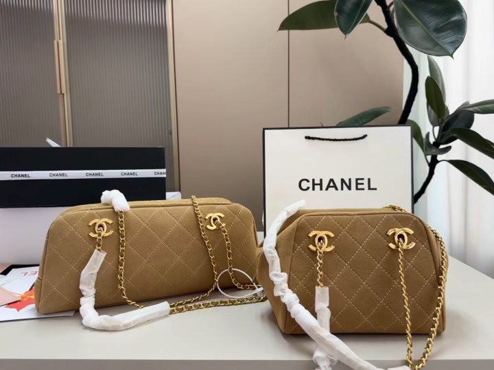 Chanel Diamond-Quilted Chain Baguette Shoulder Bag — comparison